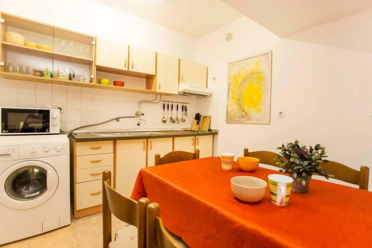 Apartments Milena Rovinj 0*,