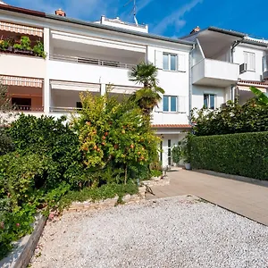  Apartment Marija